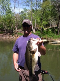 Largemouth Bass caught by Isreal Gibson, 5 pounds
