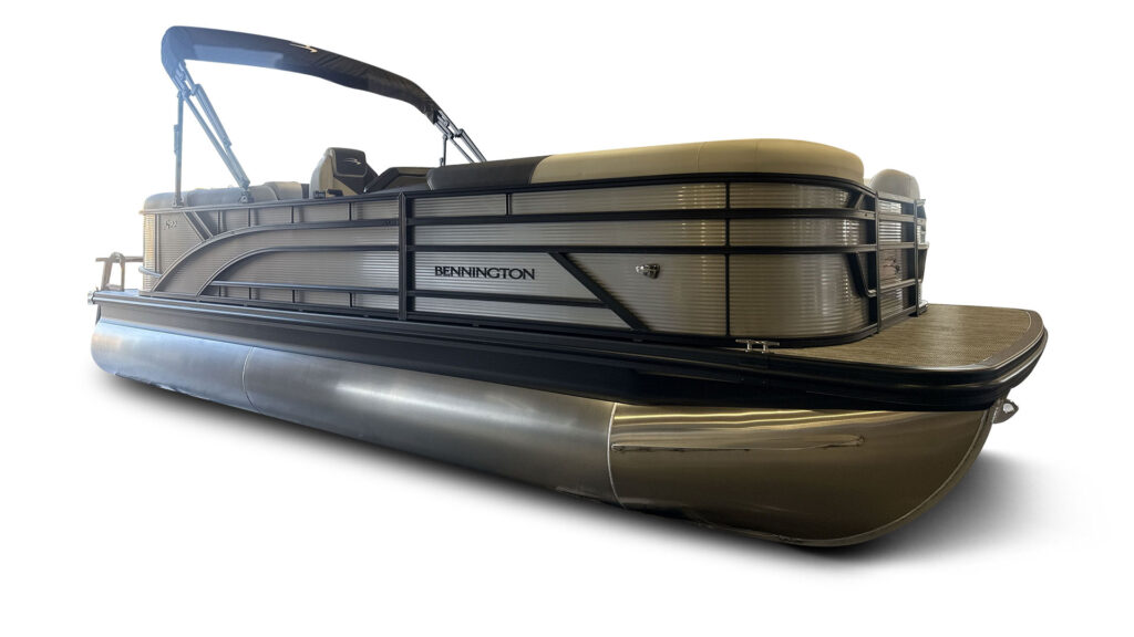 2026 Bennington 22 S1 Stern Radius